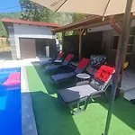 Mm Boracko Jezero Vila Konjic